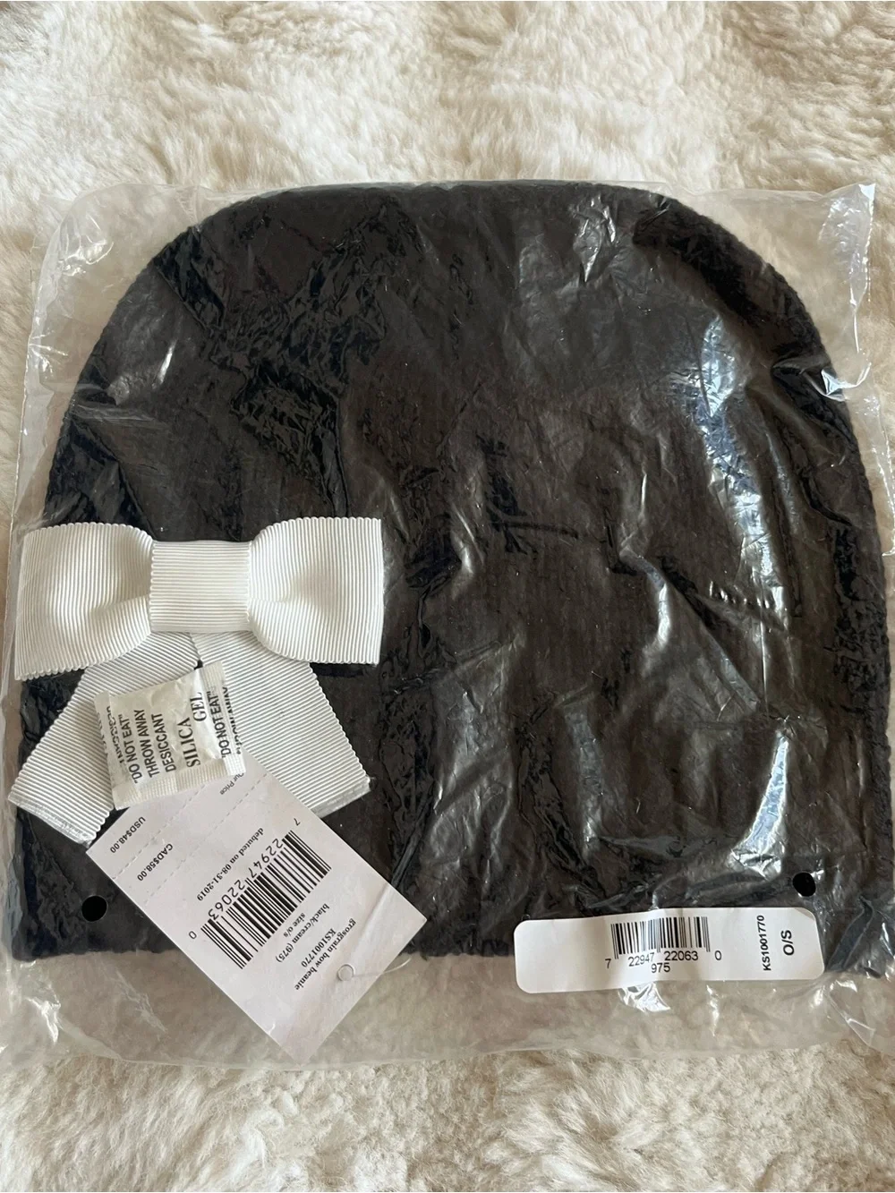 Kate Spade New York Grosgrain Bow Beanie Black/Cream Bow NWT Black Knit 2019